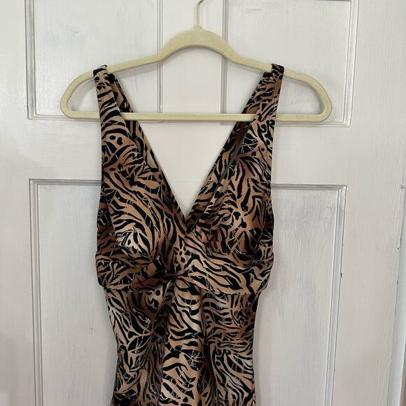 Speedo Leopard Print Halter Style One Piece Swimsuit Wrap Twist Front Womens 18 - Picture 6 of 13
